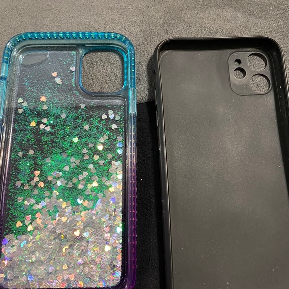 Two IPhone 11 Cases - Picture 1 of 2